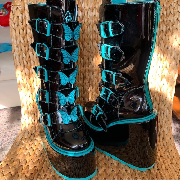 New YRU Dune Patent Butterfly Platform Boots - Picture 8 of 15